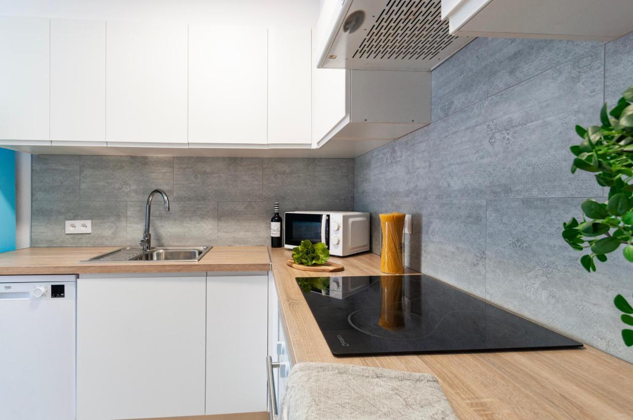 Apartamento Con Terraza Y Vistas Al Canal By Insidehome Empuriabrava Luaran gambar